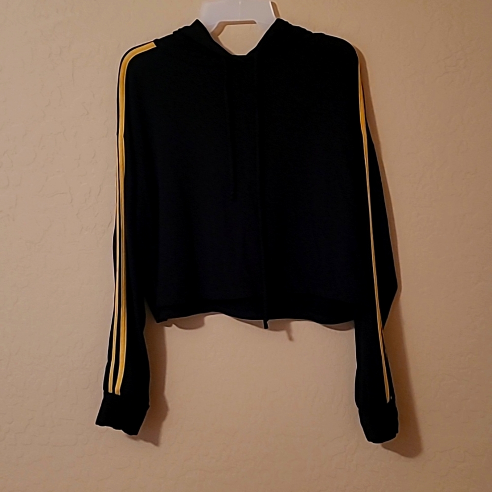 Cali baby... Medium M, Black Fleece Crop Top with yellow stripes on sleeves.